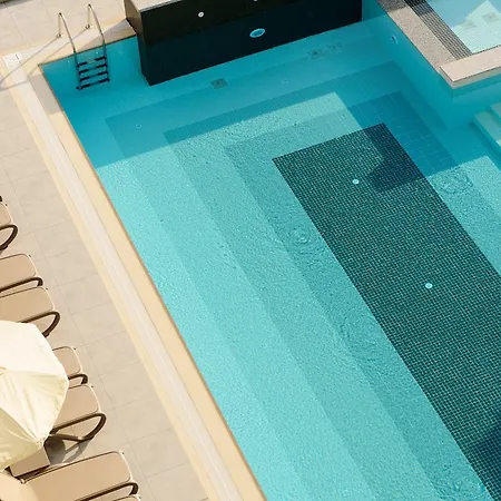 Garden Aparthotel 2*