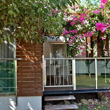 Garden Aparthotel 2*